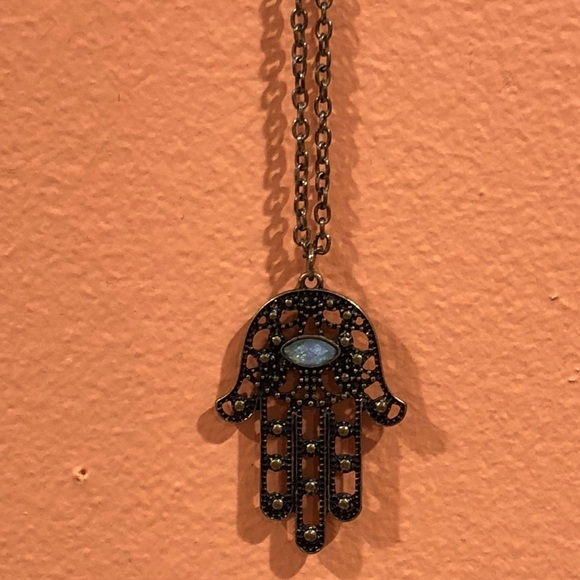Hot Topic Jewelry - Hot Topic Hamsa Adjustable Necklace NWUT